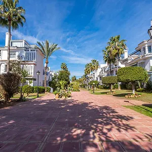 https://casa-naranjos.1costadelsol.com